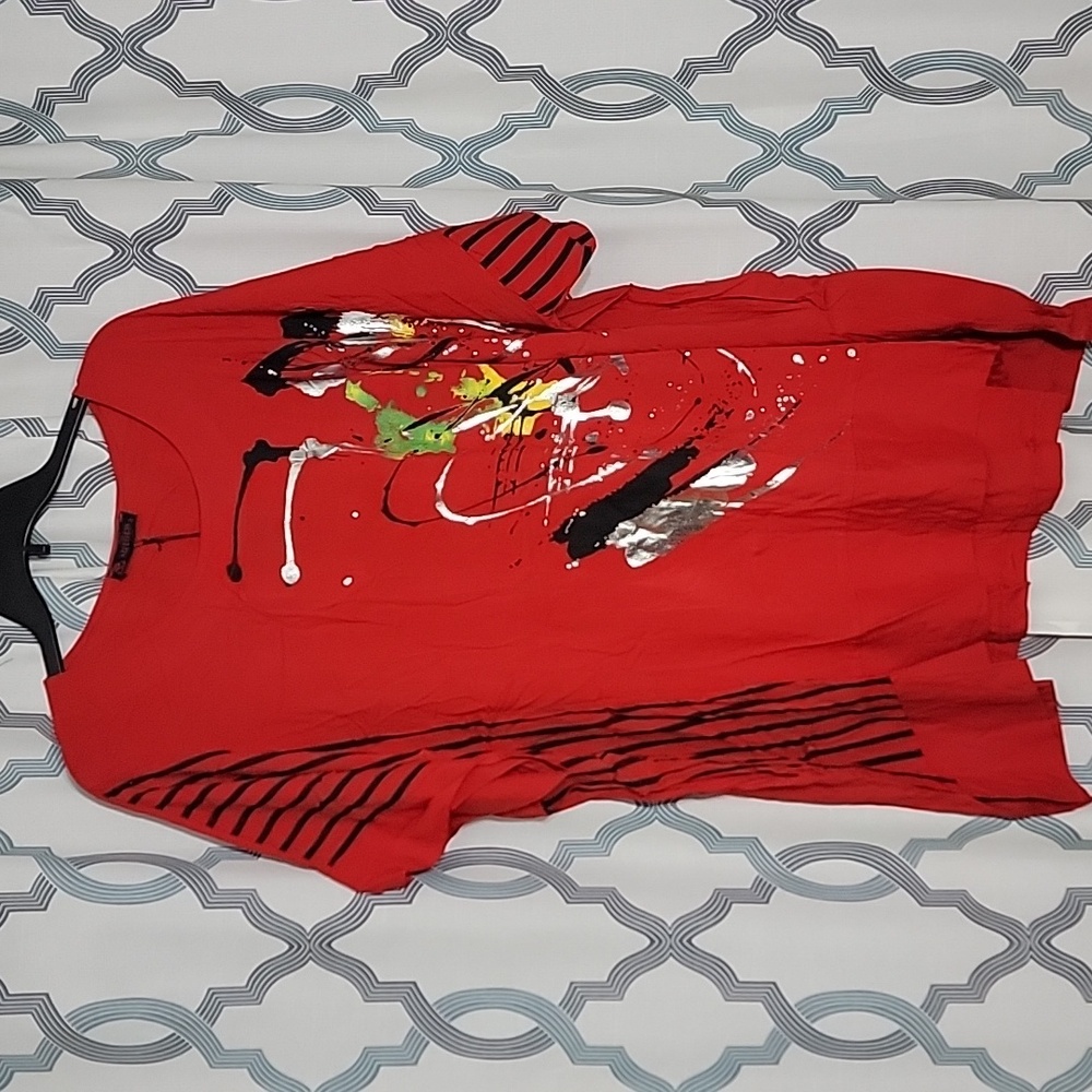 Red tunic with multicolored abstract print size 3X